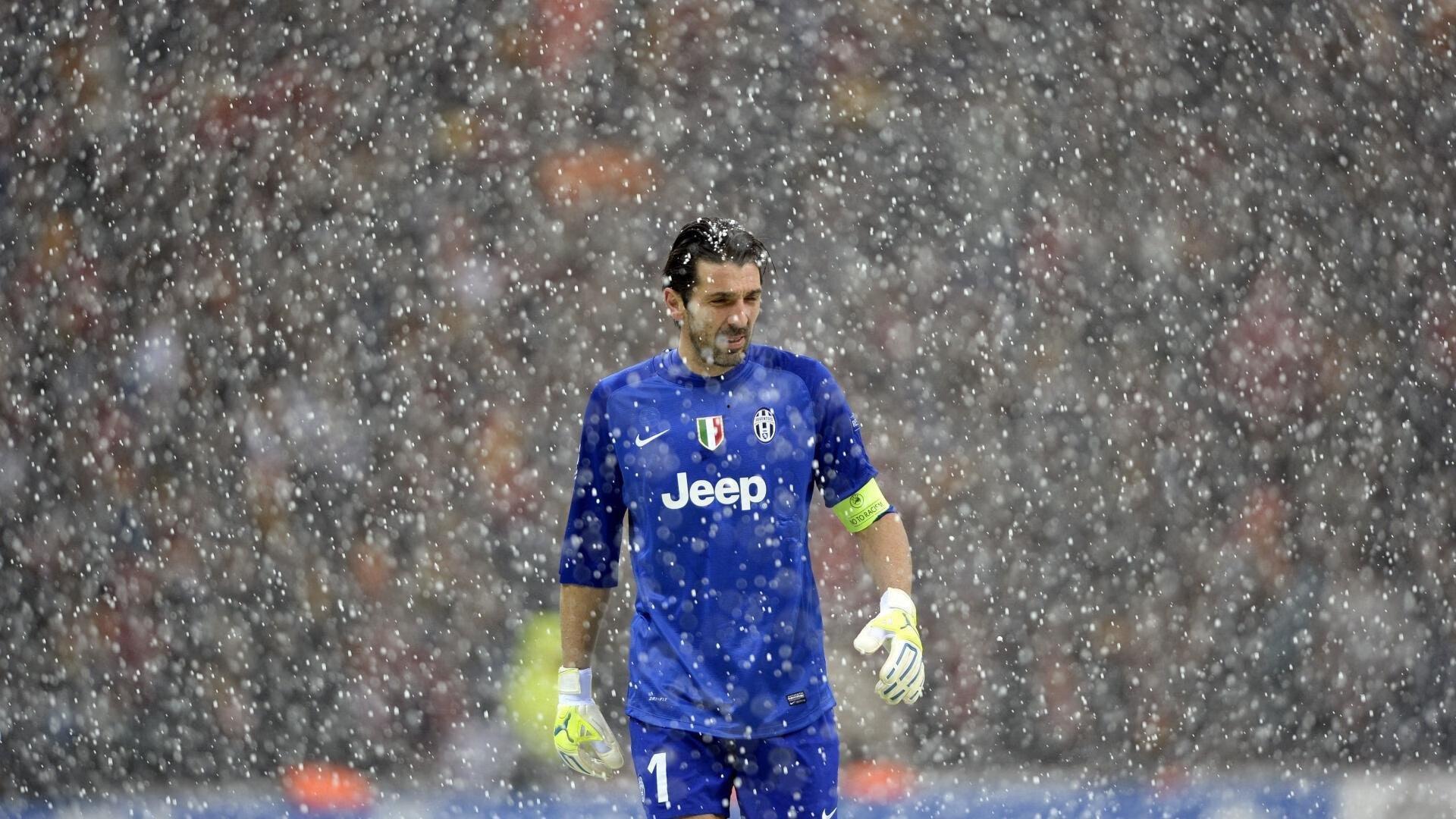 C罗达成尤文百球里程碑,创纪录之夜闪耀都灵