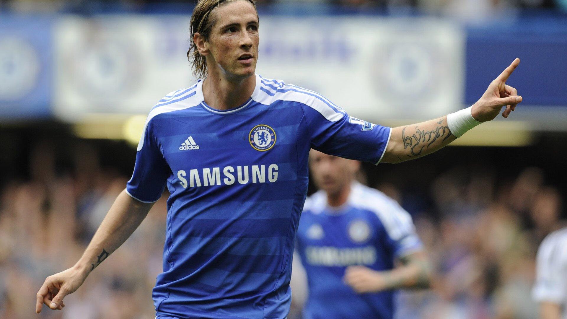 巴克利盛赞科比历史地位仅次于乔丹 坚称邓肯为史上最强大前锋